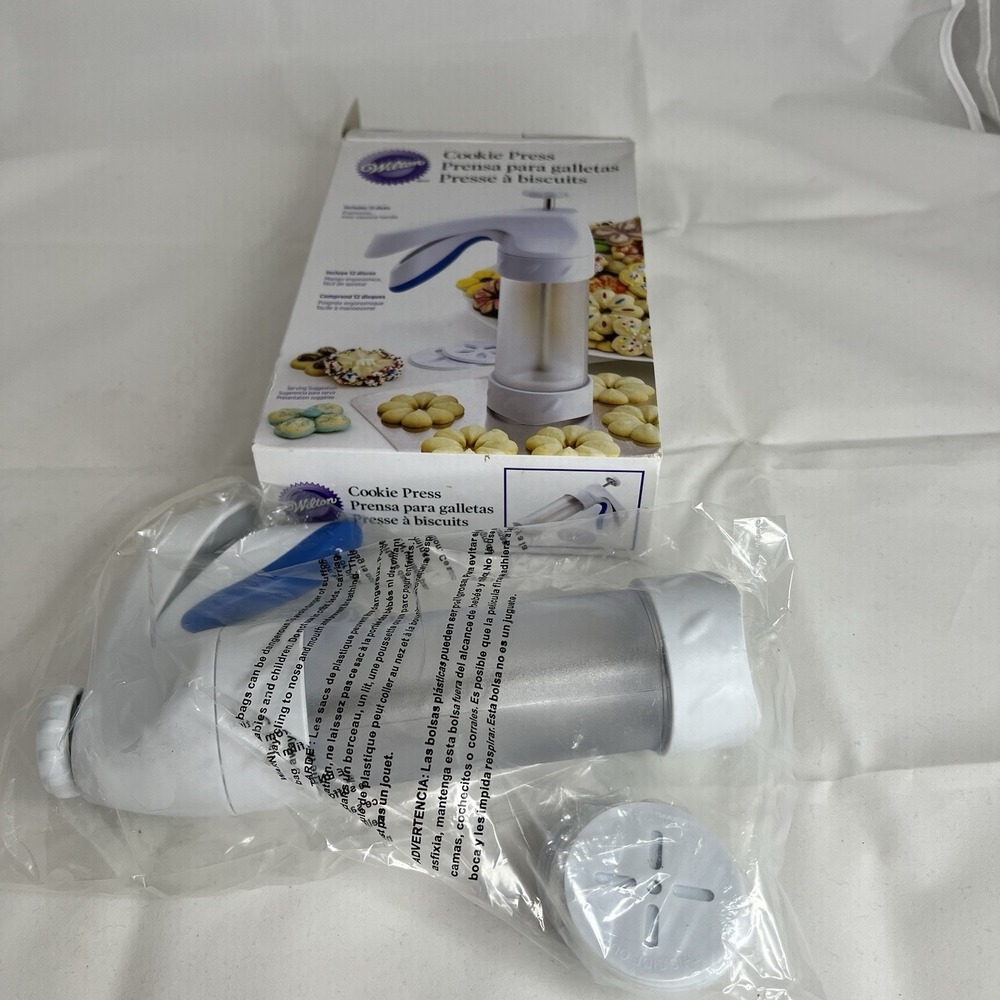NEW Wilton Cookie Press 12 Disc Set Spritz Cookie Maker White Blue w/ Box Baking - Picture 2 of 3